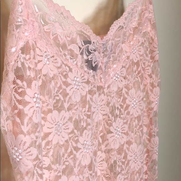 Wet seal pretty pink cami M size - Picture 4 of 4